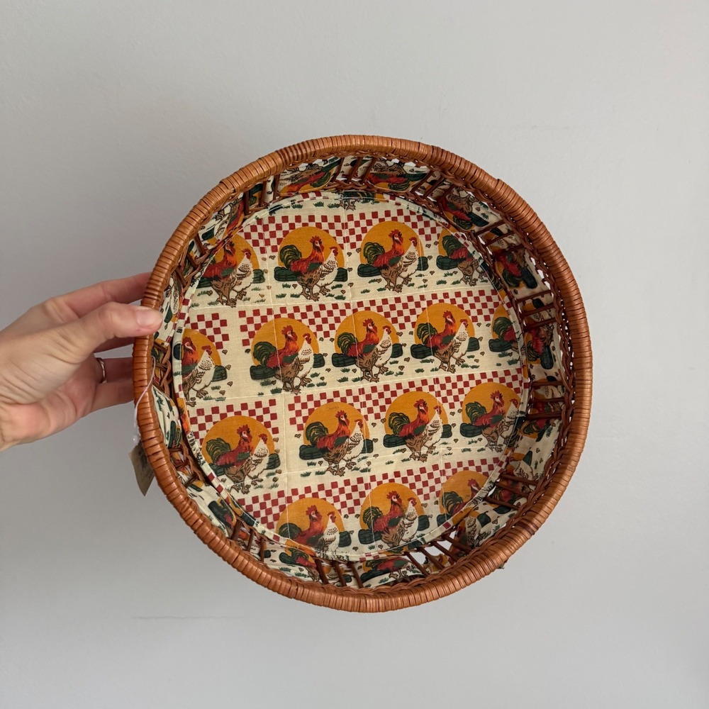 Vintage Country Rooster Wicker Basket Round Rattan Bread Tray Farmhouse Decor